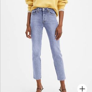 Levi’s Wedgie Fit Ankle Jean